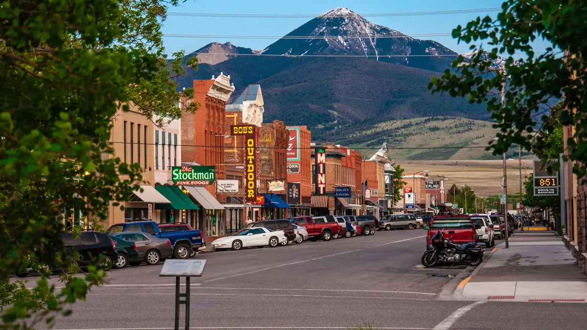 Where to Get Imaging in Montana: Hospital, Imaging Center, or Mobile