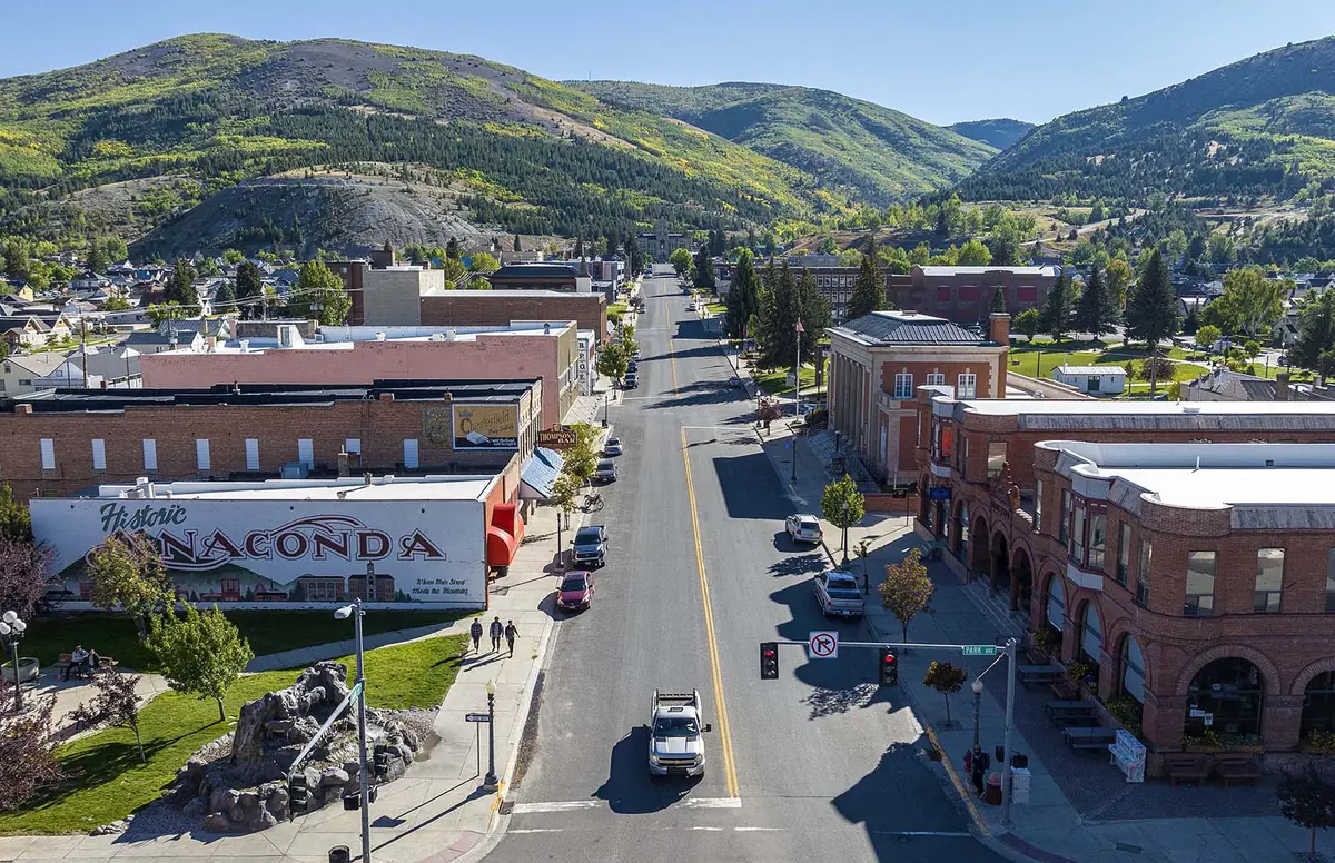 Warm Springs, Montana